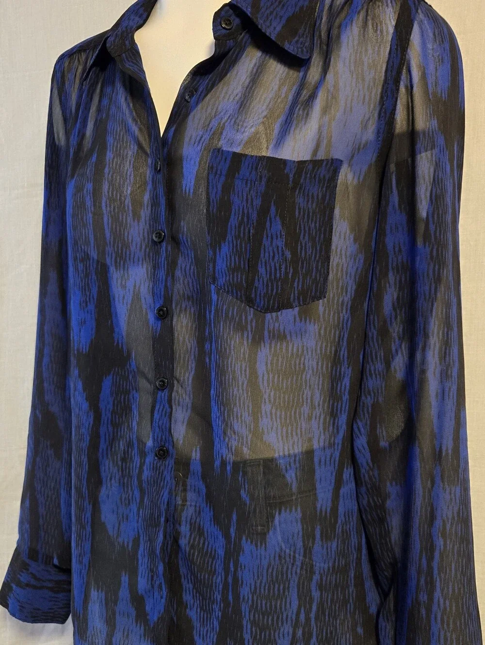 GUESS Los Angeles Sheer Blue Black Button Up Blouse Size Small - Picture 2 of 6